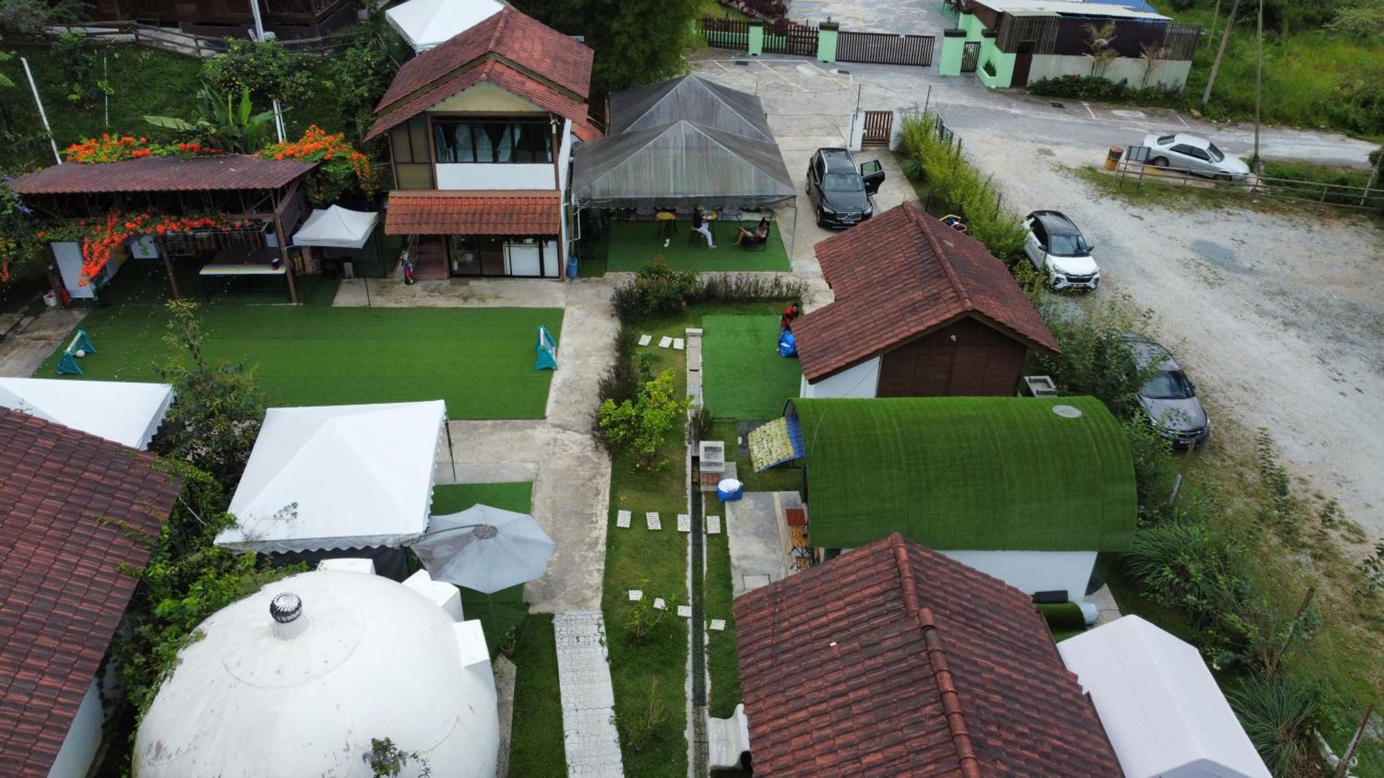 Genting Greenwoods Tiny Houses & Events Hall Genting Highlands Exterior foto